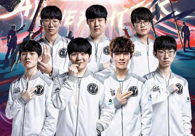 效力于曼联 效力于曼联