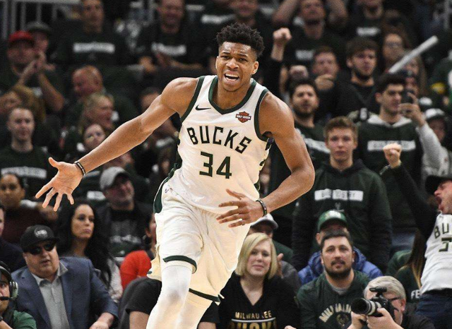 抢下关键篮 抢下关键篮