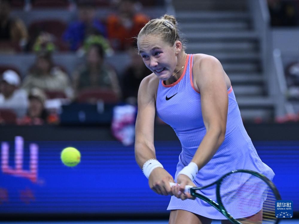 间暴露出了 间暴露出了